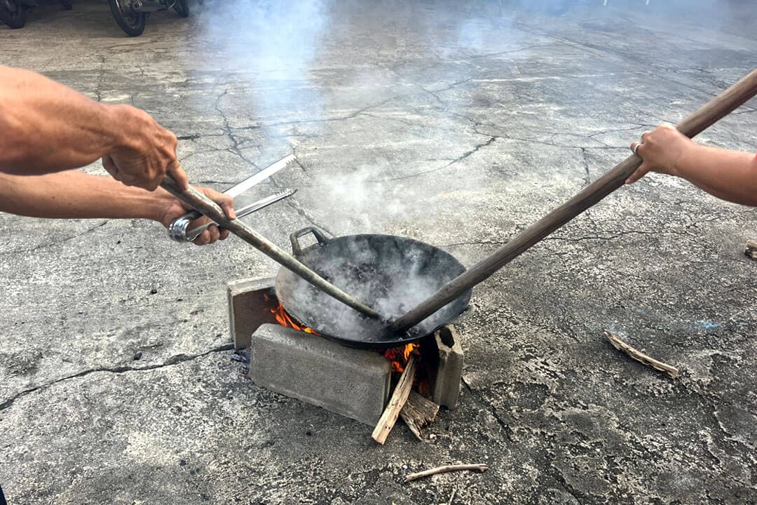 Live Cashew Roasting